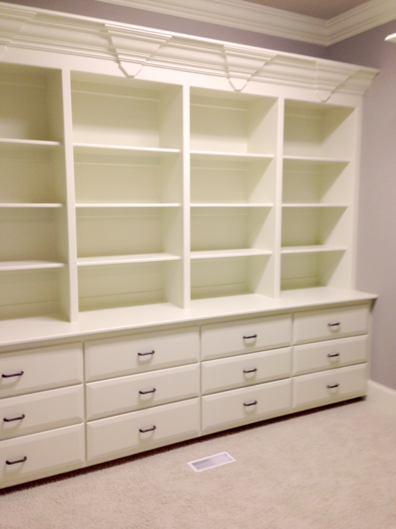 Master closet 3
